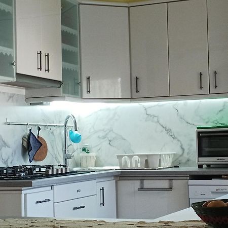 Villetta Da Carla Кастело д'Емпуриес Екстериор снимка